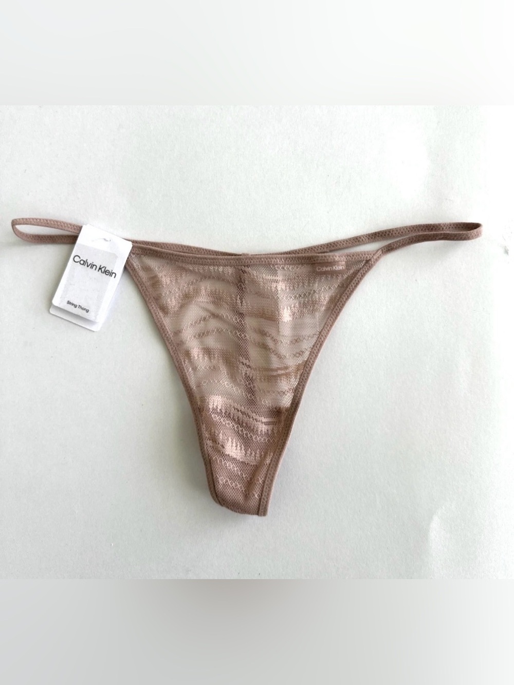 Calvin Klein Allover Lace String Thong Underwear XL  -Beige-